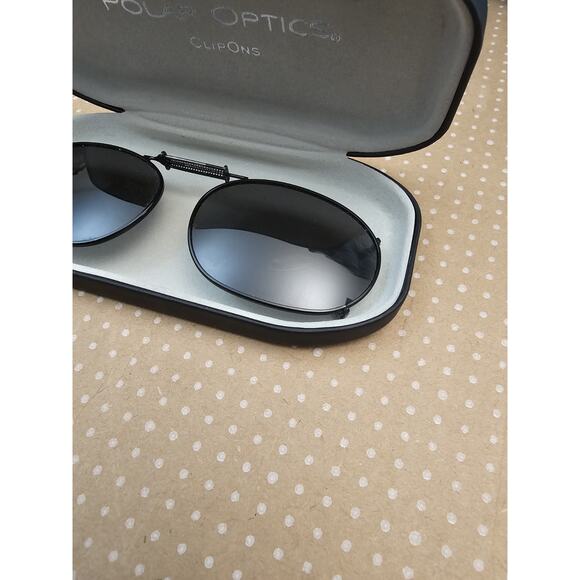 Polar Optics Polarized Clip On Expandable Sunglasses With Clam Shell Hard Case - Picture 4 of 7